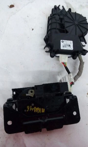 Trava de plataforma elevatória BMW X3 2016 com abridor de energia - Imagem 2 de 4