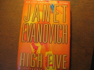 High Five (Stephanie Plum, No. 5) - hardcover Evanovich, Janet