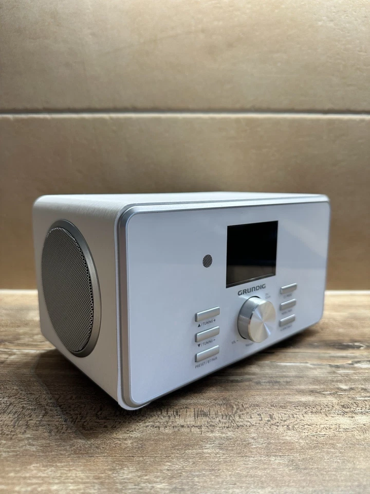 Grundig DTR 5000 X Internetradio FM-Tuner Digitalradio DAB WLAN Bluetooth Weiss - Bild 4 von 4
