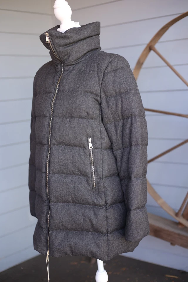 Moncler Torcelle Abrigo de Plumón Cuello Alto Puffer Chaqueta Gris Talla 2 Mediana $1,850 Foto 2 de 4