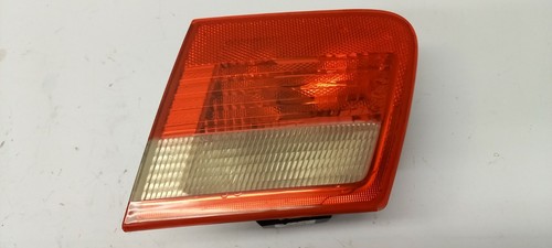 BMW 3er E46 - Rückleuchte Rücklicht Heckklappe rechts  8374810  (23)