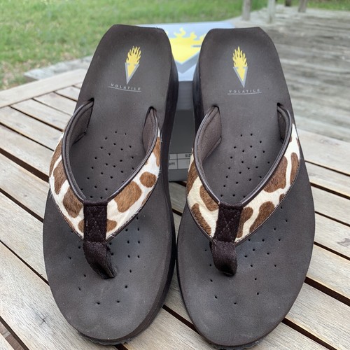 Volatile brown flip flops size 8 | eBay