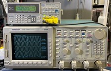 Tektronix TDS540D Oscilloscope 500MHz 2GS/s 1F 2M 2F 2C