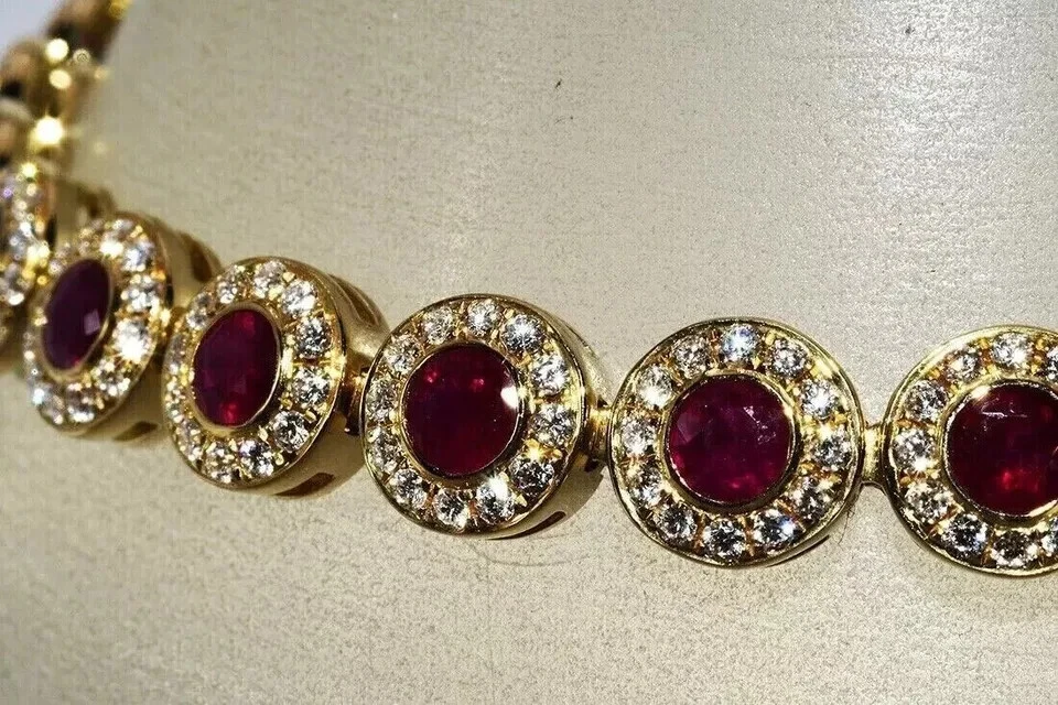 Brazalete de tenis para mujer enchapado en oro amarillo de 14 k corte redondo rubí creado en laboratorio Foto 4 de 4