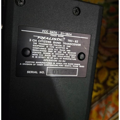 Realistic TRC-82 3 Channel CITIZENS BAND TRANSCEIVER Handheld Radio F1 - Picture 5 of 7