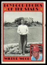 1972 TOPPS WILBUR WOOD - BOYHOOD PHOTOS #342 SMALL DING - RIGHT EDGE