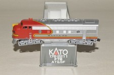 N scale KATO Santa Fe Ry passenger warbonnet EMD F7A locomotive train