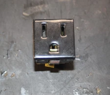 15 Amp 125 V Snap-In Single Outlet/Receptacle, WO/ Leads, Black 