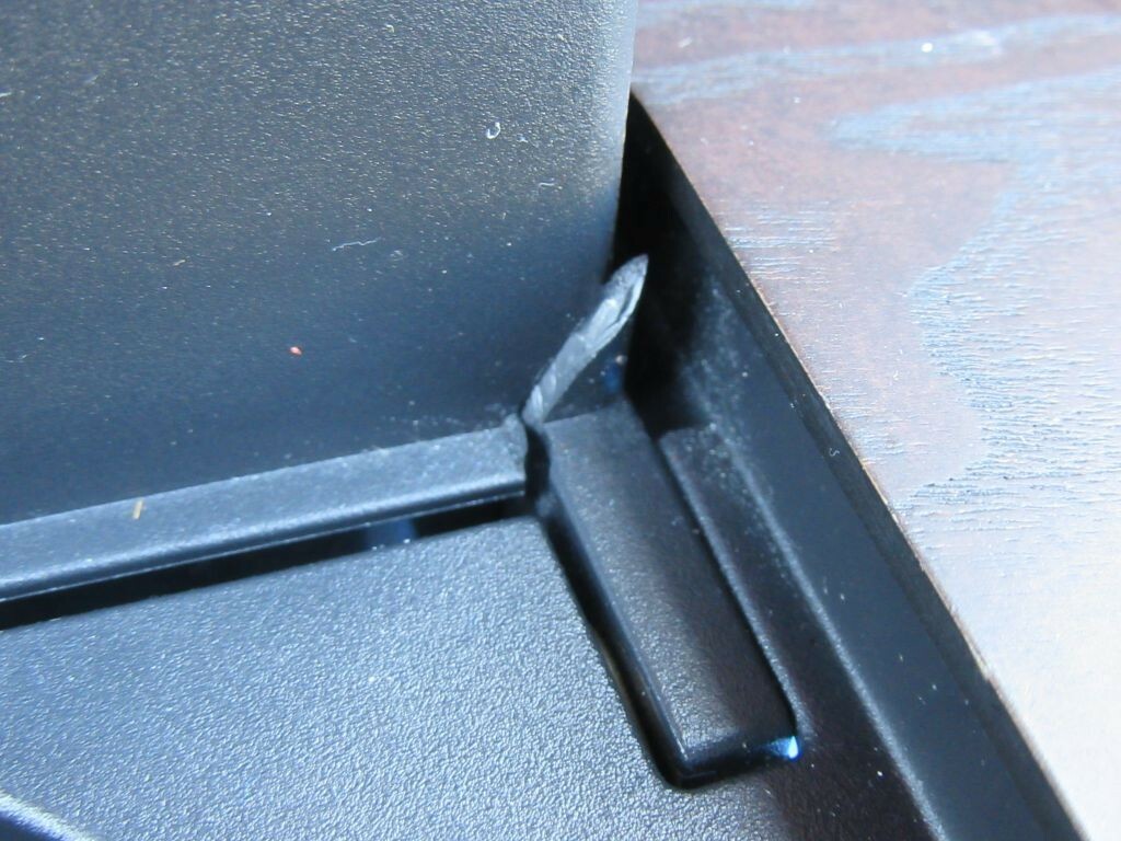Maserati Ghibli Quattroporte center console compartment trim panel #8420