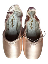 Pointe Shoes - Satin - 121PTP Capezio Aria - 5.5 M - Traditional