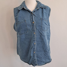 0542 - VTG THE BLUES Size L 100 Cotton Blue Denim Button Up Sleeveless Top