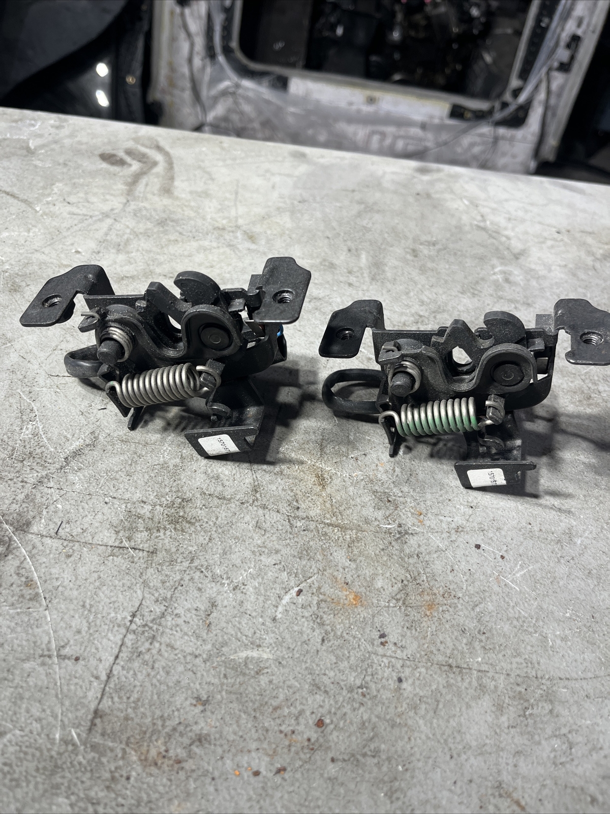 2014-2019 MASERATI GHIBLI S FRONT HOOD LOCK LATCH SET LEFT AND RIGHT OEM