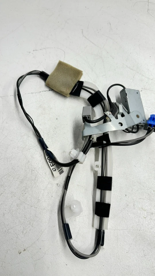 Amplificador de antena TOYOTA PRIUS PRIME 2017-2019 86300-47160 OEM Foto 4 de 4