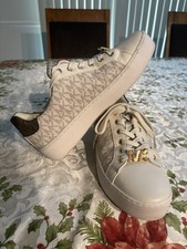 Michael Kors Athletic Shoes $100 Women’s SZ 8 Med Beautiful Quality Clean Nice