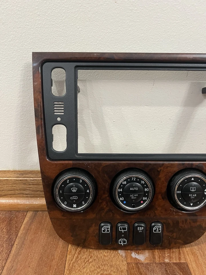 A1638202889 Mercedes Benz ML163 Center Console AC A/C Heater Switch Trim Assembl - Image 3 of 4