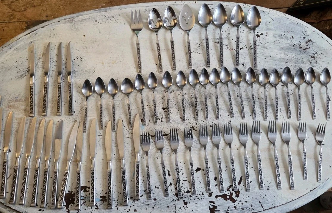 Lot Of 58 Vintage Oneida LTD 1881 Rogers SPANISH COURT Stainless Flatware MCM