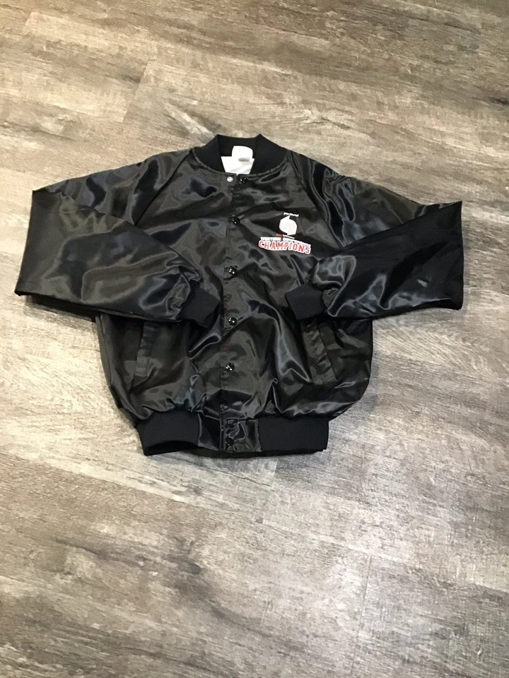 Lot 355-vintage 1990 Chalk Line Jacket  Portland Trail Blazers Champion Size M - Image 3 of 4