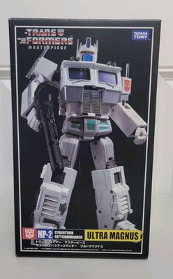 Takara Transformers MasterPiece Ultra Magnus Cybertron City commander MP-2 