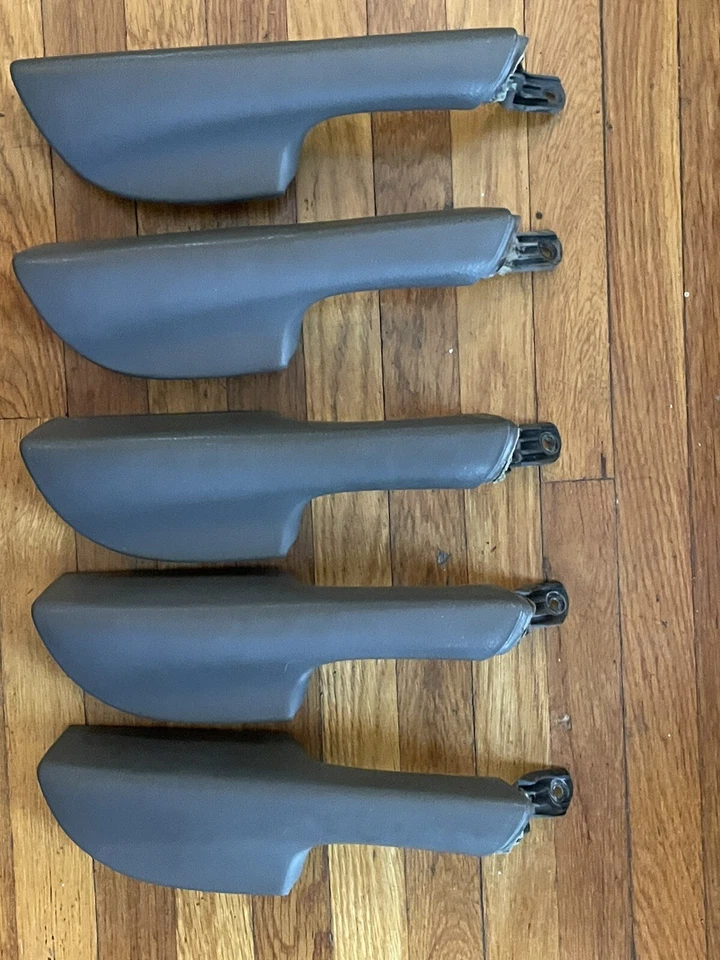 2002-2009 Trailblazer Armrest Door Handle Left Driver OEM Chevrolet Gray Arm - Image 3 of 4