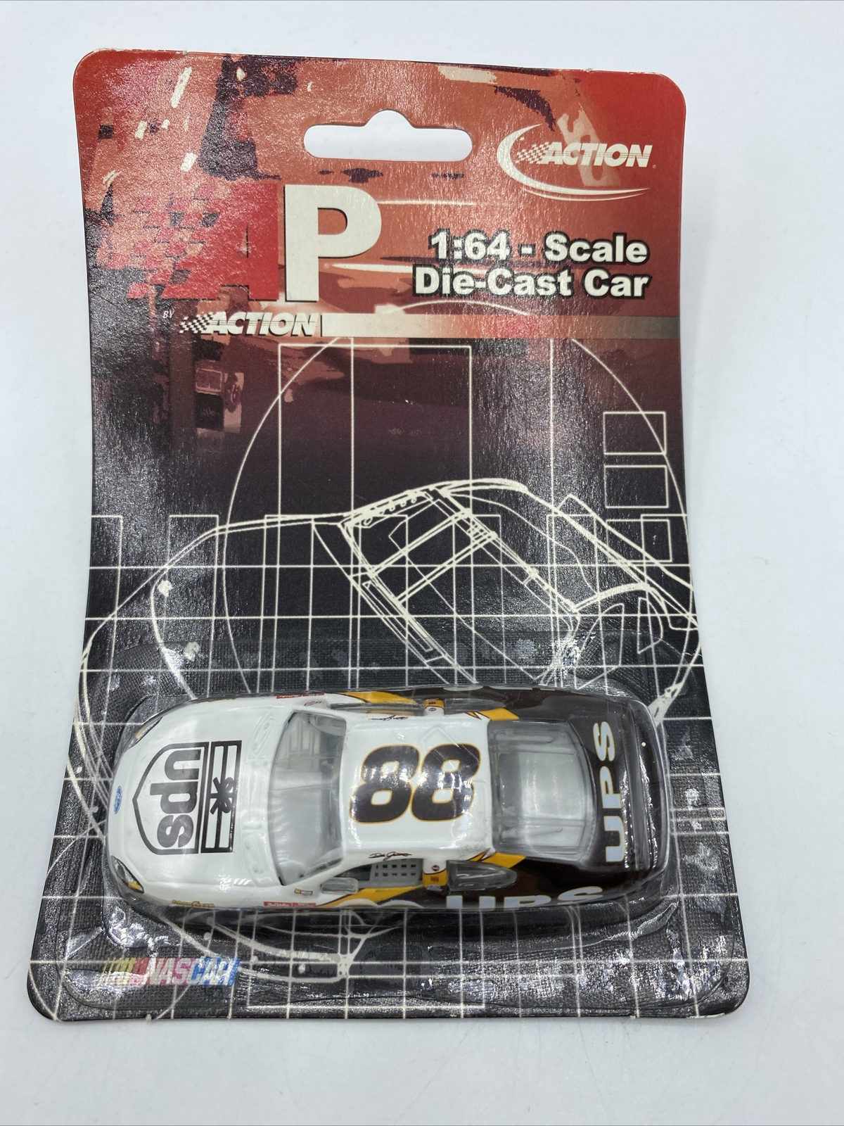 Foto 1 di 8