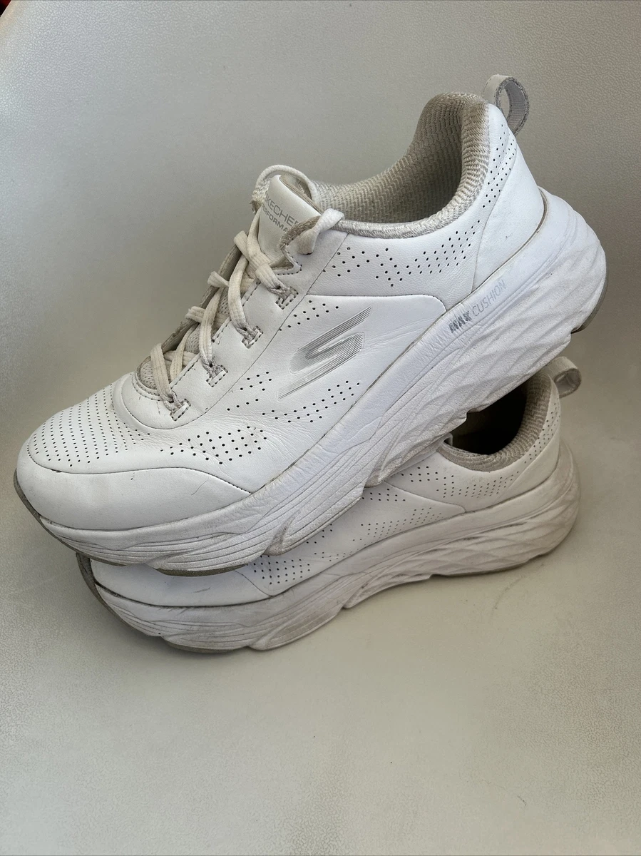 Sketchers hotsell womens white