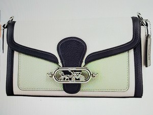 peak design 45l travel backpack