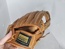 Montgomery Ward Professional Model 60-21202 Prime Leather Deep Pocket RHT Used