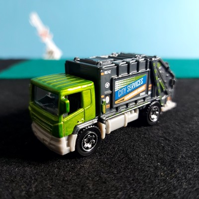 2023 Mattel Matchbox GARBAGE KING 39/100 HVL71