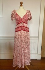 Cremefarbenes Satinkleid mit roten Punkten (Dot-Print) M