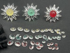Swarovski Crystal SCS 1999-2001 Masquerade Trilogy Member Renewal Marguerites
