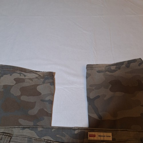 Wrangler Camo Cargo Pants Regular Taper Hunting Outdoor Gorpcore Size 44x30 - Picture 9 of 15