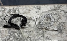 iPhone Earbuds Lot Of 2 - Lighting Connection