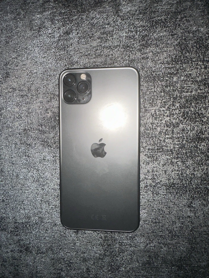 iPhone 11 Pro Max 64GB Space Grey Unlocked Smartphone –Used Excellent Condition - Image 2 of 4