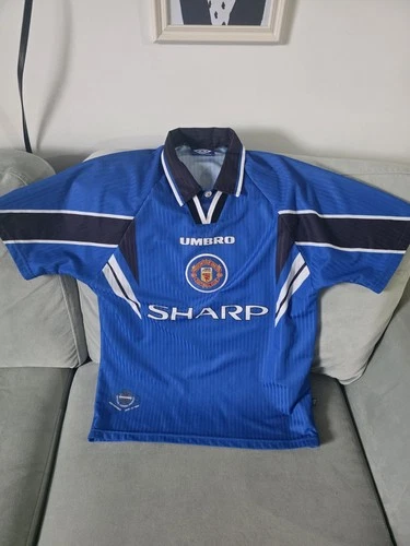 Manchester United Football Shirt 1996/97  Third Kit Blue Size Adult M Umbro 