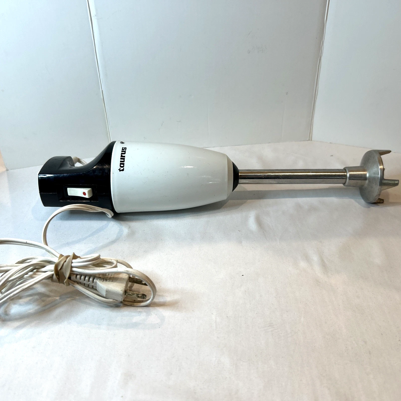 Vintage Taurus SR2C Immersion Blender Stick 110V 2 Speed Spain Tested
Opens in a new window or tab