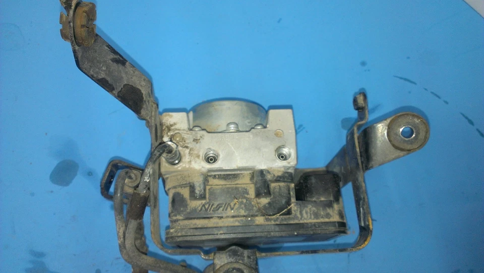 BOMBA MODULADORA FRENO ANTIBLOQUEO ABS HONDA CBR250R 2011 2012 2013 Foto 2 de 4