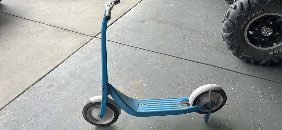 Radio Flyer vintage años 1950/60 rojo prensado acero empuje scooter con soporte/freno Foto 4 de 4