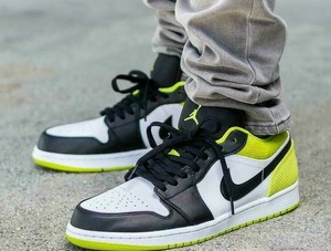 Nike Air Jordan 1 Low se Zapatillas Negro/Cyber Verde 7CK3022 003 para  hombre Talla 7.5 | eBay