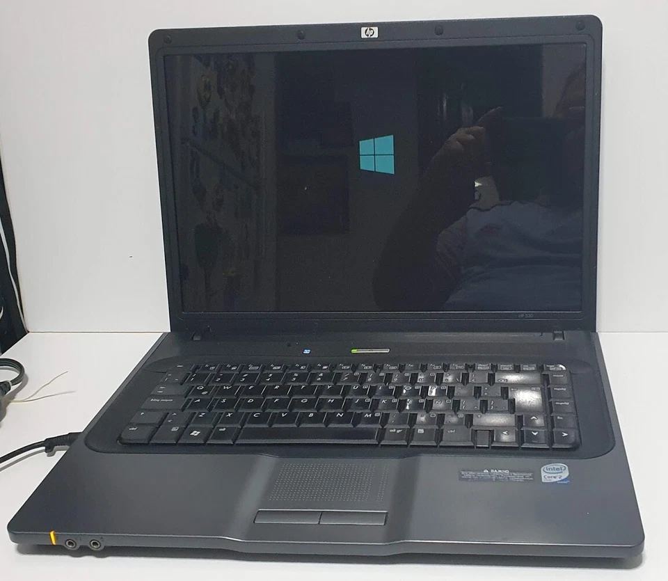 HP 530 - 15.4", Intel Core 2 Duo, 2GB, 120 HDD, Intel HD 950 - USADO!!! - Imagen 4 de 4