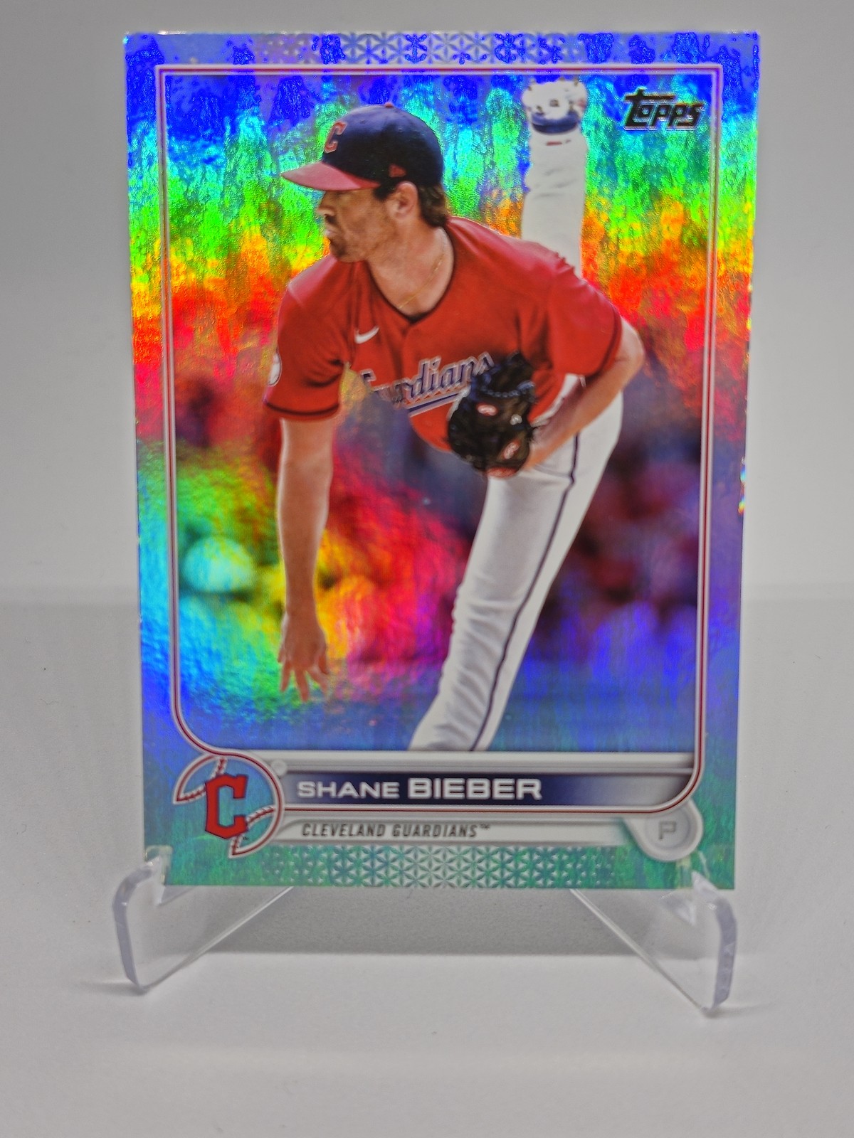 2022 Topps #21 Shane Bieber Rainbow Foil