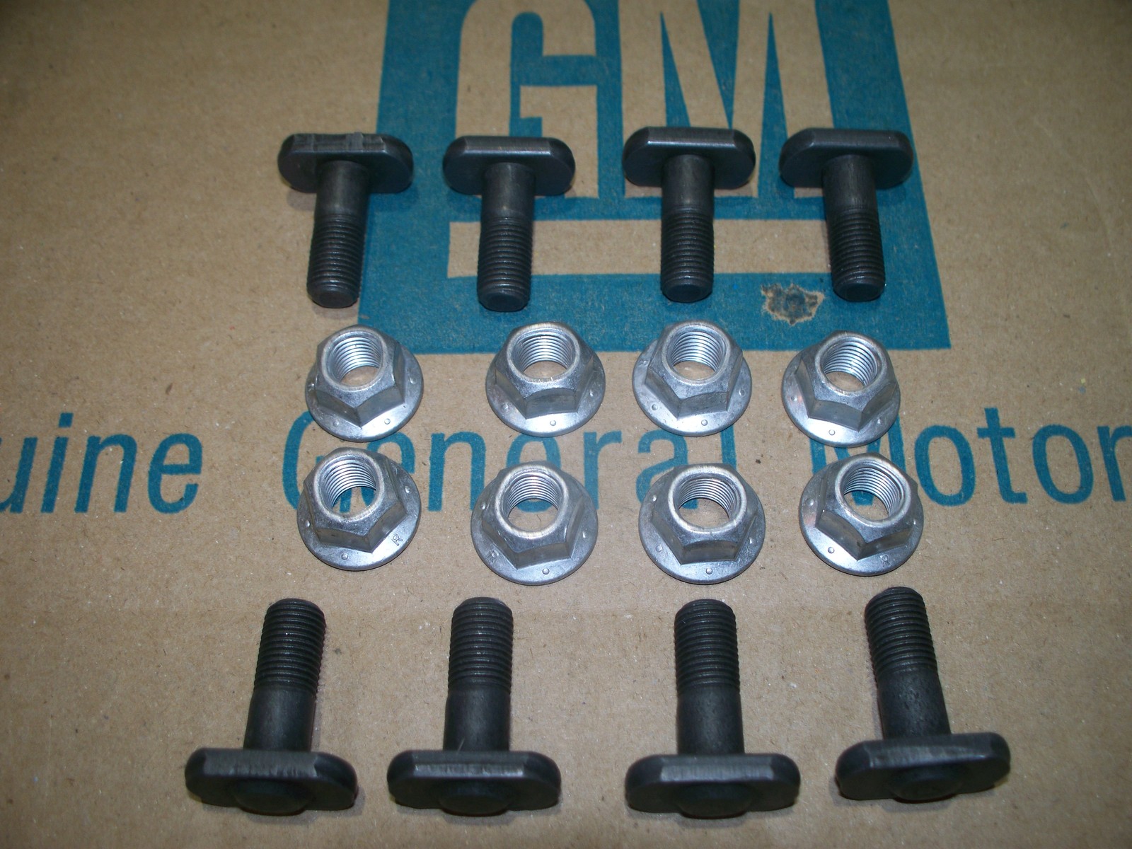 NOS R rear drum backing plate axle retainer T bolts & nuts hardware kit