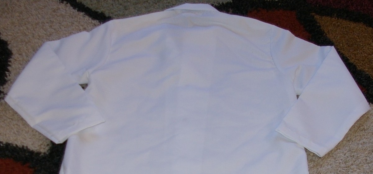 Best Medical L/S Lab Coat Snaps 2 Pockets 44 Length Side Vents Sz S & M White