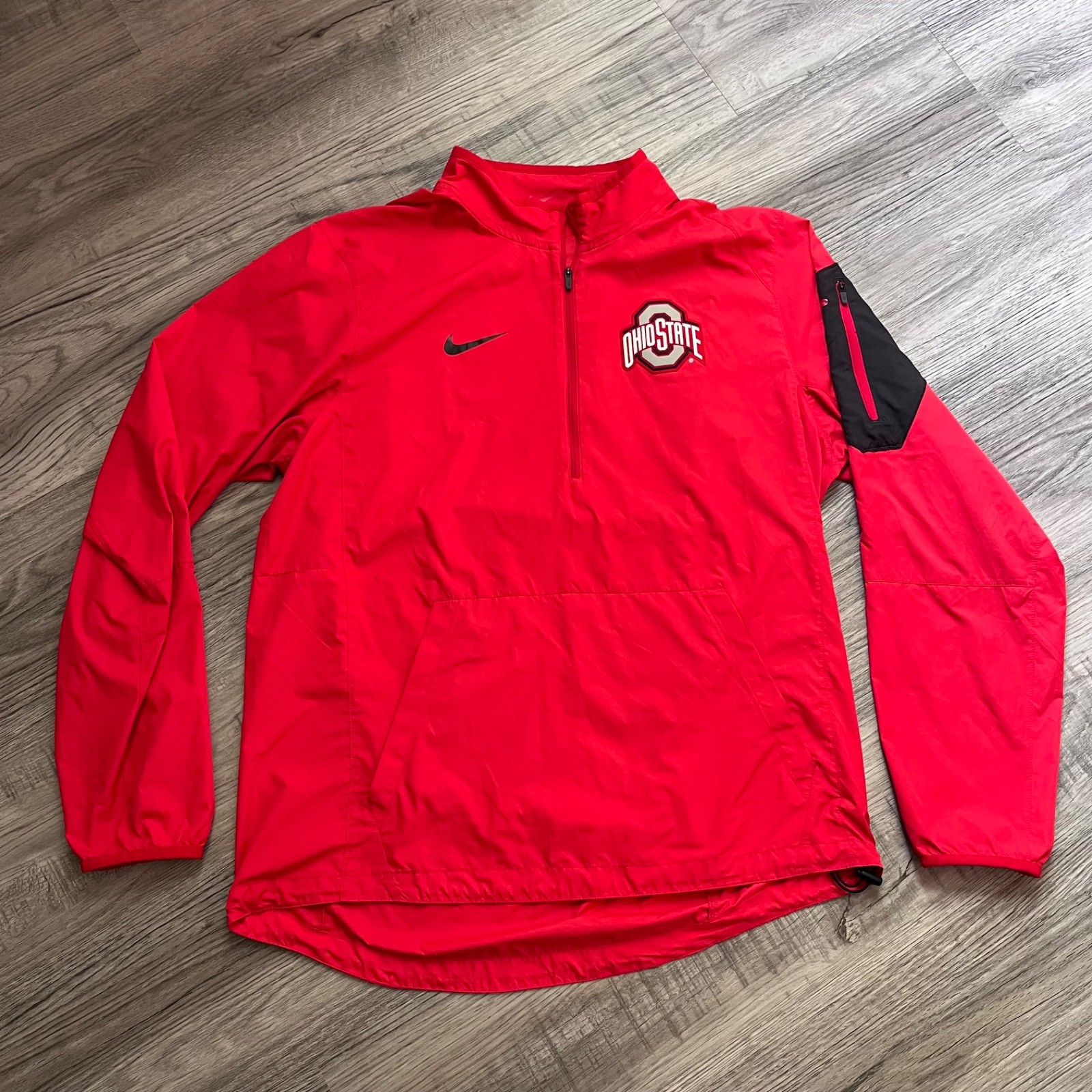 SACAI X NIKE Giacca a vento Ohio State Buckeyes uomo M Nike 1 4 zip rossa lockdown atletica