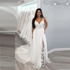 Bohemain A-line Wedding Dresses Sleeveless V-neck Lace Appliques Bridal Dress