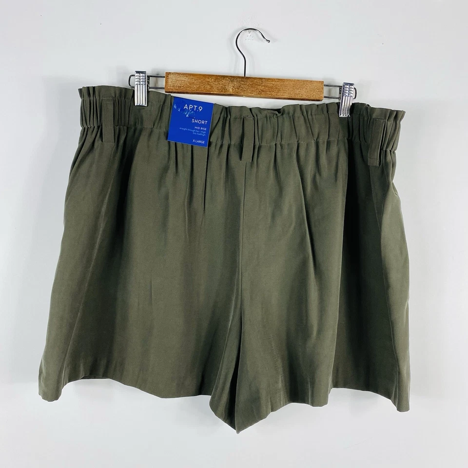Apt. Pantalones cortos de tiro medio talla XL verde oliva Foto 2 de 4