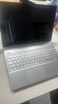 HP Laptop 15-dy2xxx 15.6'' i3-1115G4 8GB 238GB SSD Win11 Touch Silver