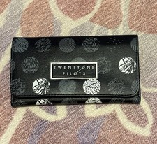 Twenty One Pilots Tri Fold Wallet Fairly Local Electropop HotTopic 2017