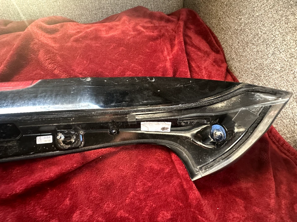 Rear Spoiler Ebony Black EB Fits 16-20 SORENTO 838973 OEM faded  - Image 4 of 4