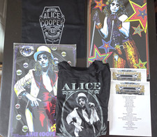 Alice Cooper Signed Poster, 3XL shirt, set lists, bags, 2 posters, moreFREE SHIP Alice Cooper Signed Poster, 3XL shirt, set lists, bags, 2 posters, moreFREE SHIP