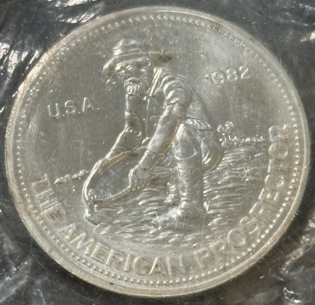 Vintage 1982 1 Oz .999 Silver Engelhard Prospector Some Toning in